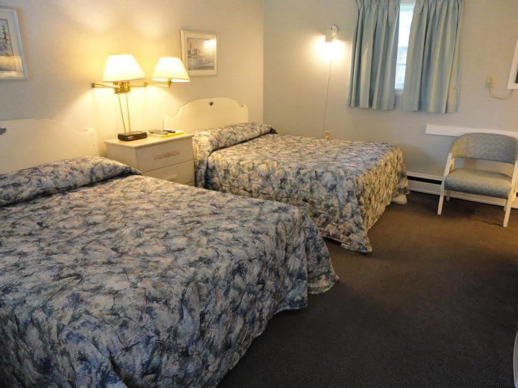Pinecone Motel Сассекс Экстерьер фото
